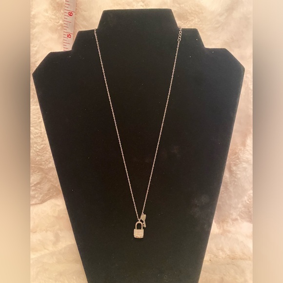 Stainless steel Necklace with lock & key charm - Picture 5 of 7